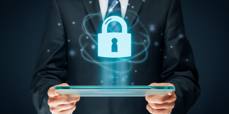 Bảo vệ thông tin cá nhân người dùng